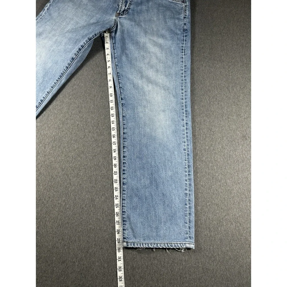 Tommy Bahama Classic Fit Light Wash‎ Denim Jeans 35x32
